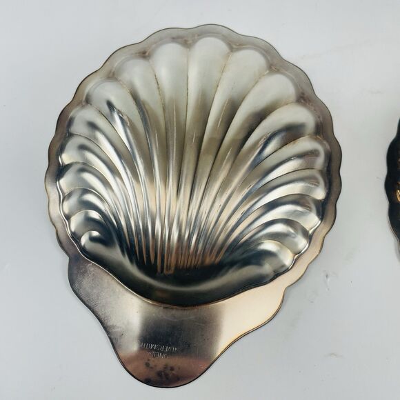 Vintage Oneida Silversmiths Clam Scallop Shell Shaped Candy Nut Dish Lot of 2 - Picture 4 of 9